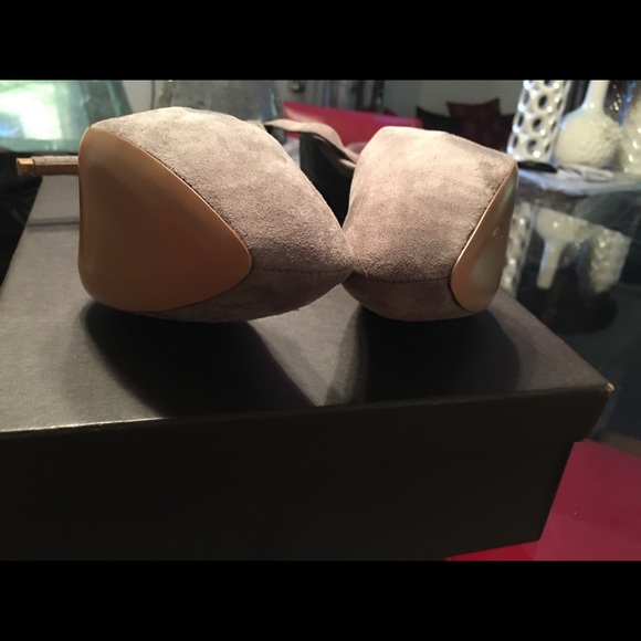 Elie Tahari Gray Slingback ( Size 40.5) - Picture 4 of 5